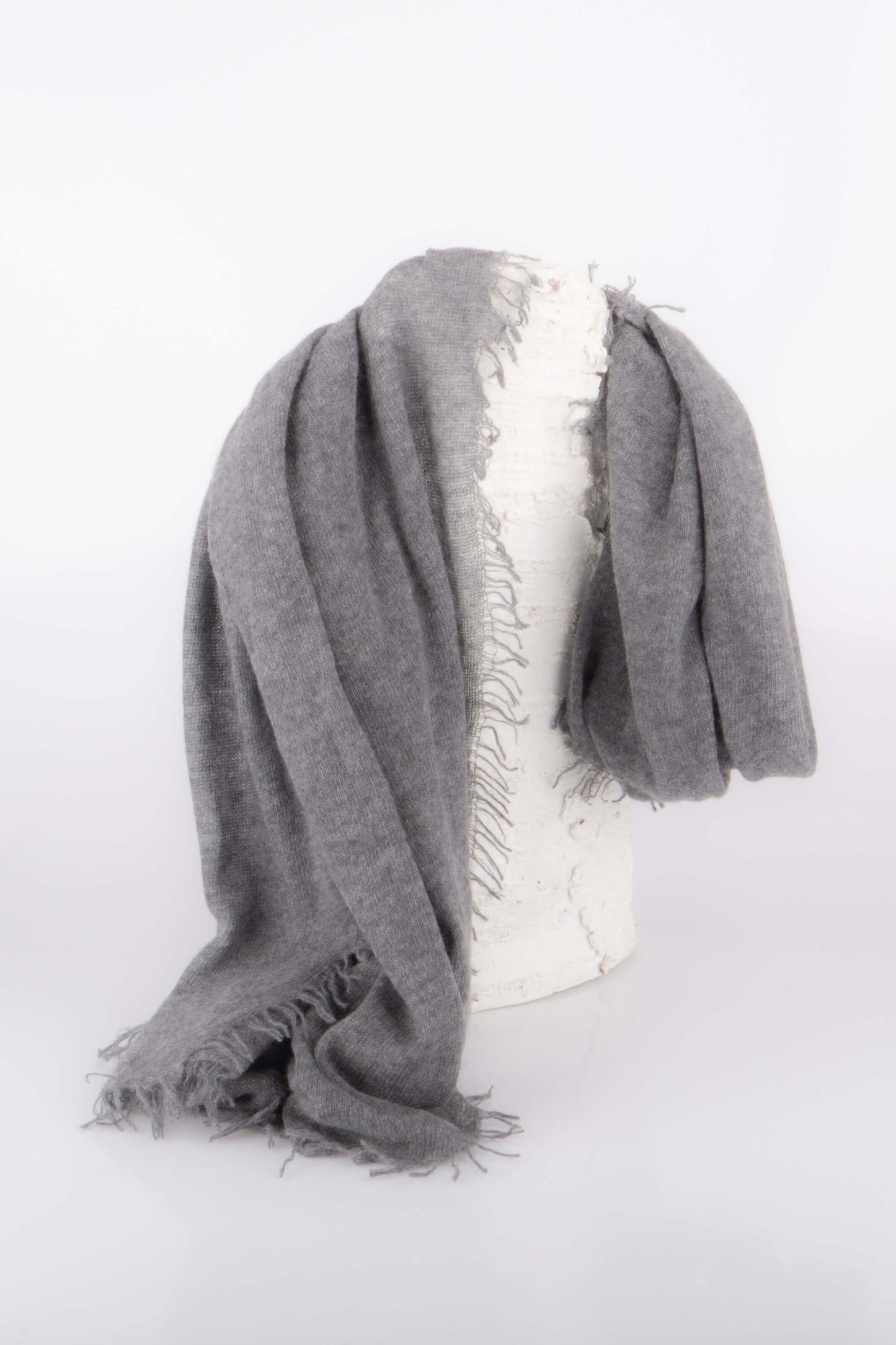 Sciarpa in Cashmere Nuvoletta Grigio Scuro