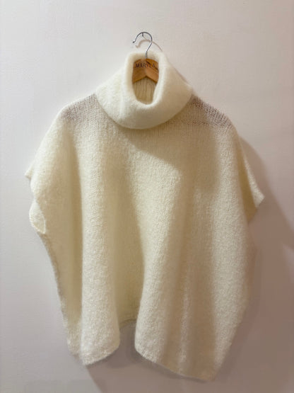 Poncho in Mohair