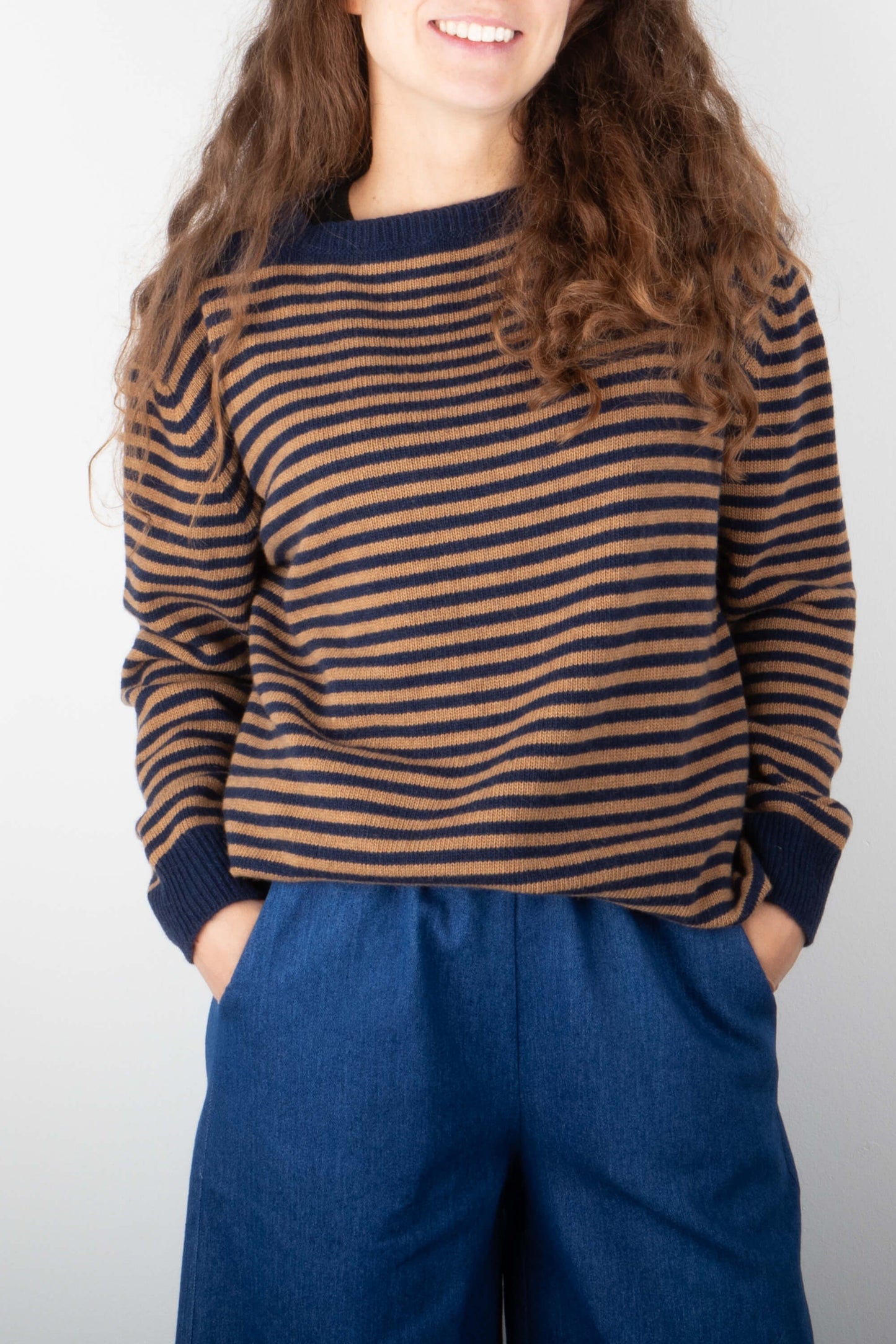 Maglione Righe Blu e Biscotto